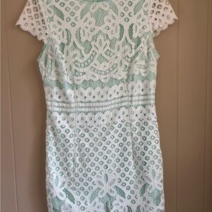 Bisou Bisou White Lace Overlay Dress With a Mint Green Lining. Size 12